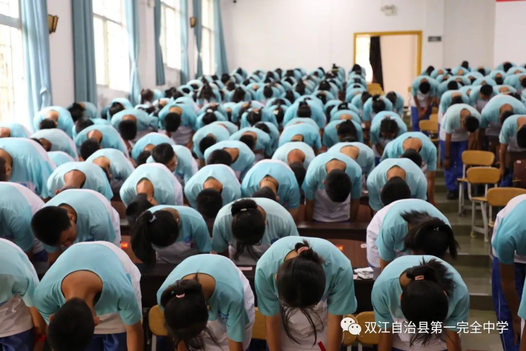 扬帆启航，奔向未来—双江自治县第一完全中学2021届初三年级毕业典礼(图106)